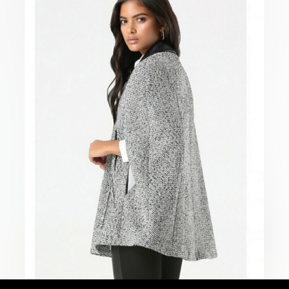 (M) Bebe Poncho Coat Outdoor Fancy Formal Modern Urban Contemporary